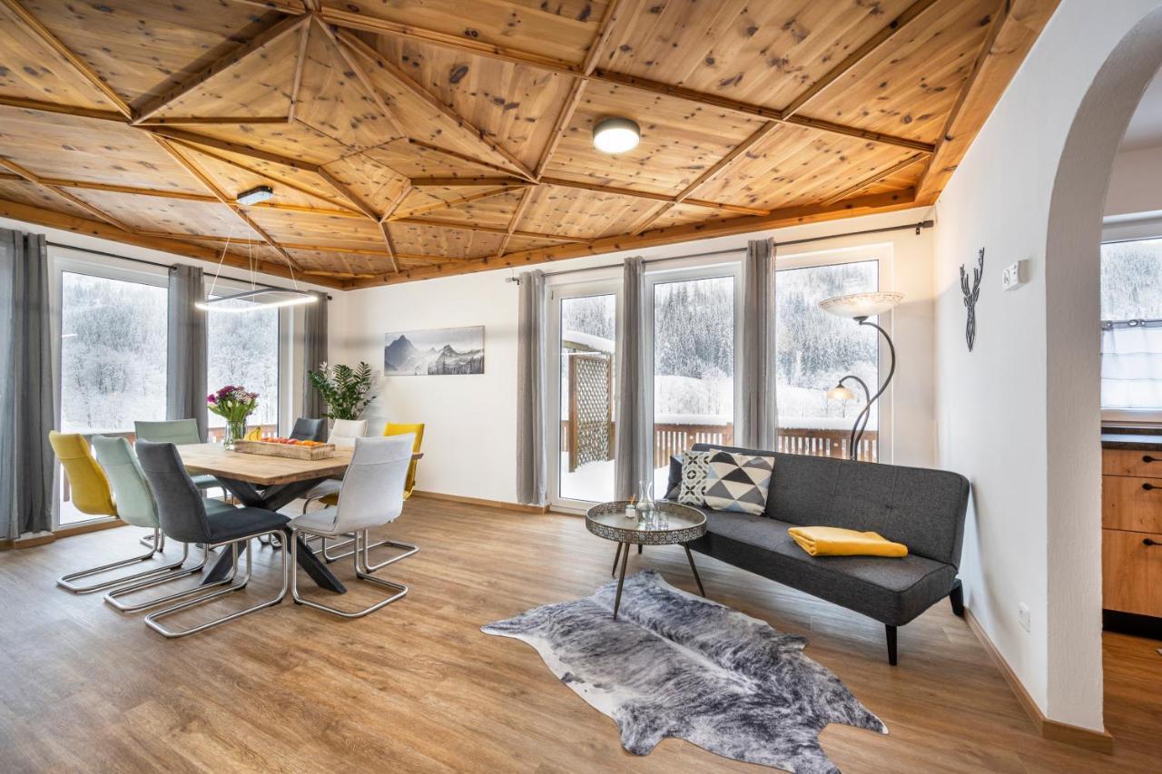 Ferienwohnung Weiss ウンタータウエルン エクステリア 写真