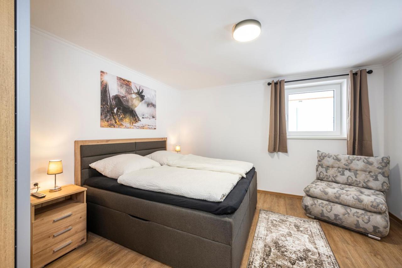 Ferienwohnung Weiss ウンタータウエルン エクステリア 写真