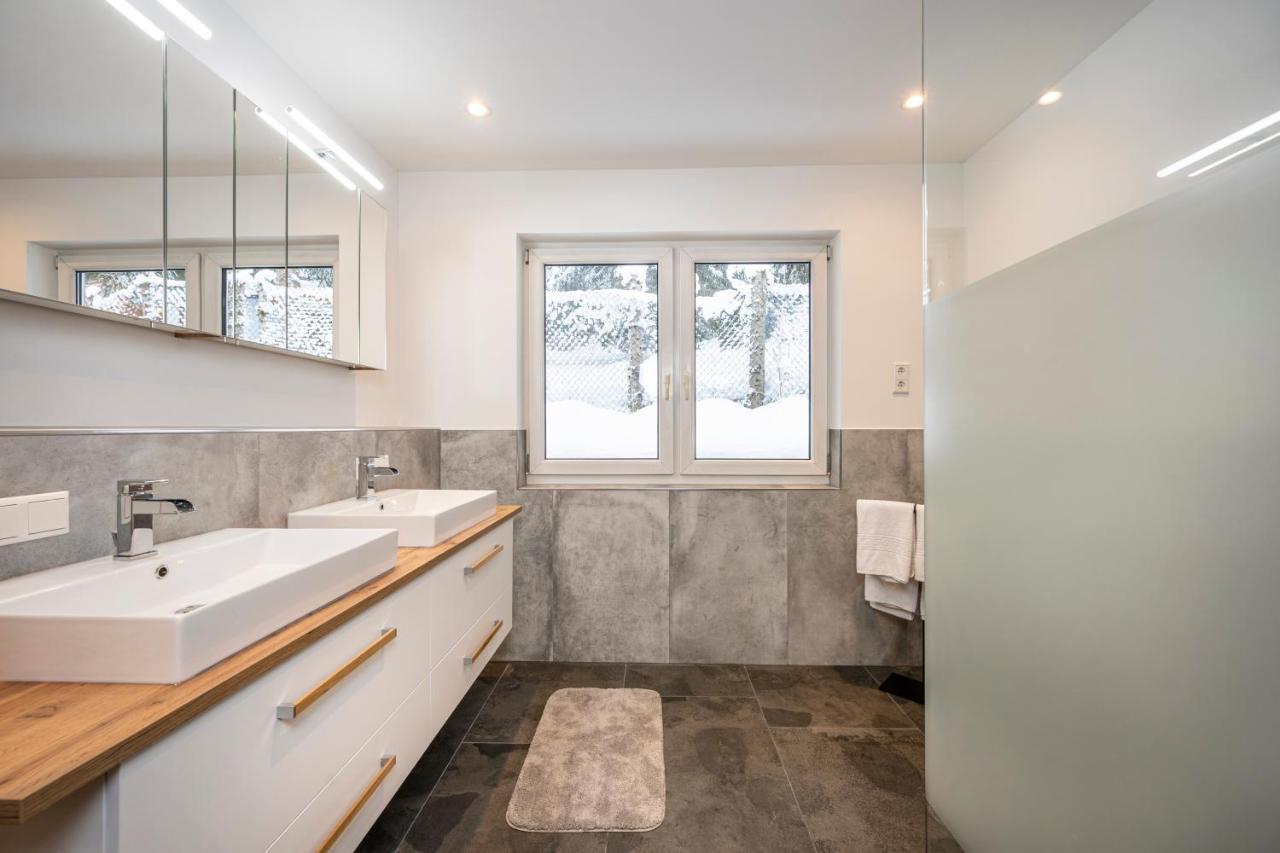 Ferienwohnung Weiss ウンタータウエルン エクステリア 写真