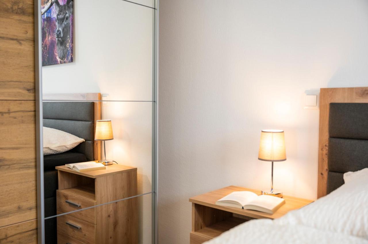 Ferienwohnung Weiss ウンタータウエルン エクステリア 写真