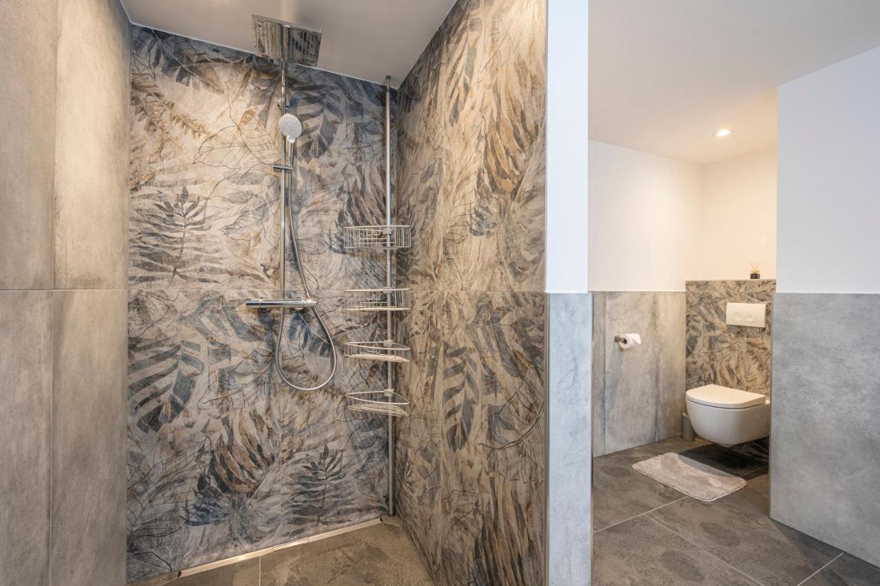 Ferienwohnung Weiss ウンタータウエルン エクステリア 写真